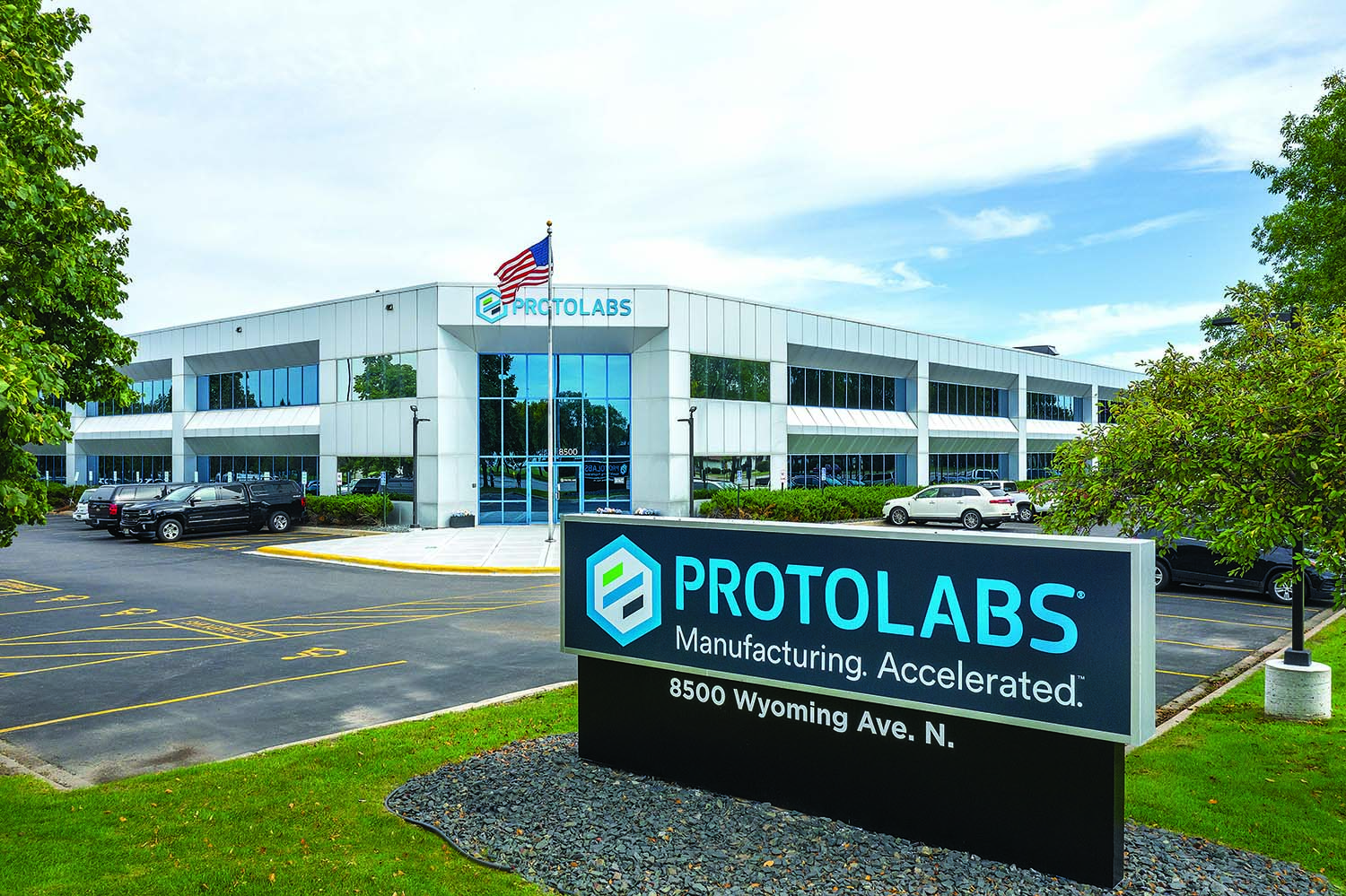 Protolabs’ 215,000-sq.-ft. facility in Brooklyn Park, Minnesota, contains more than 300 CNC mills and lathes.