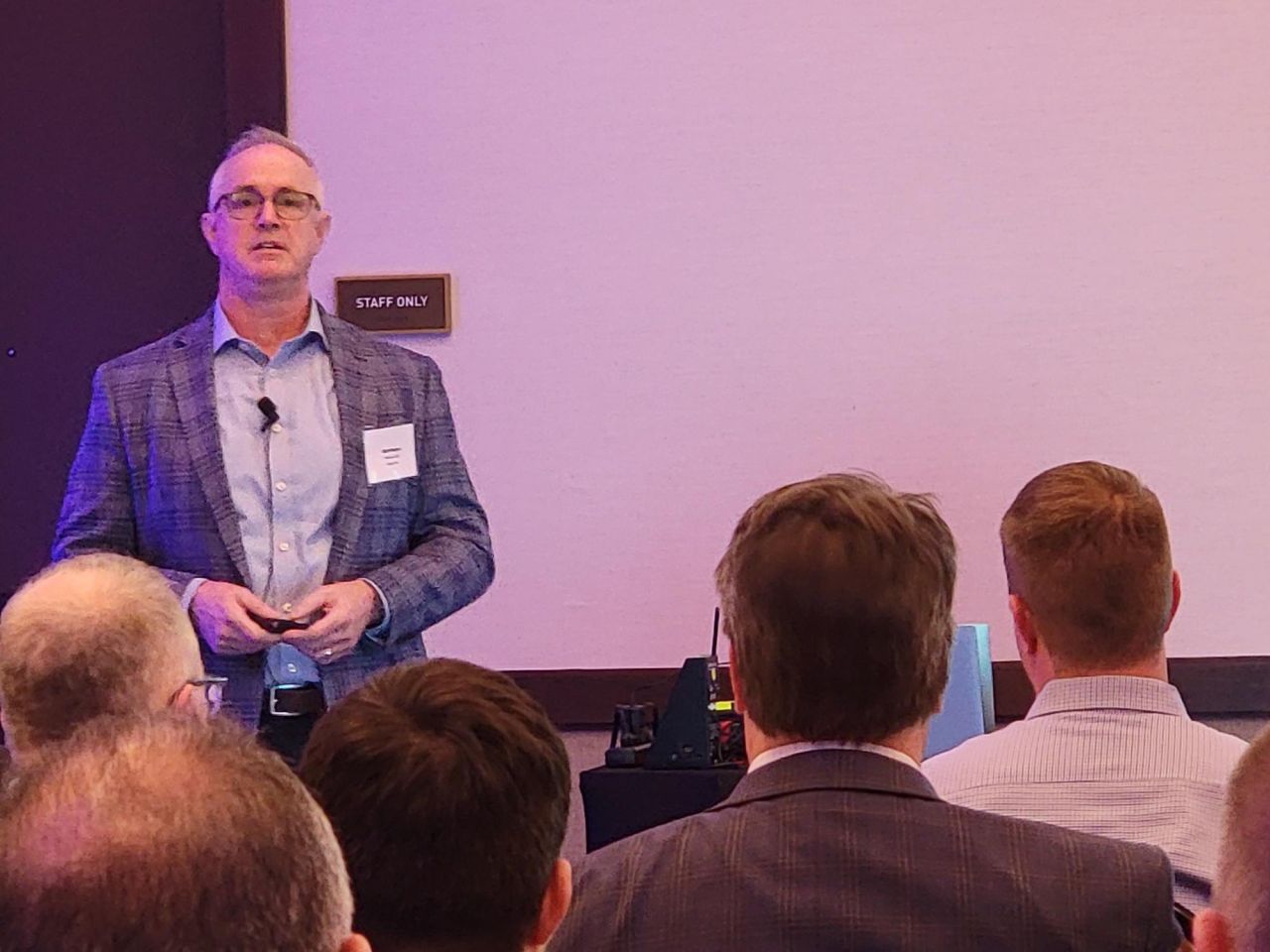 Chris Hughes, CEO of Arcadia Cold, had attendees at Netlogistik Innovation Day on the edge of their seats as he discussed "Navigating the Frozen Frontier of Digital Transformation and Innovation in Cold Storage Operations."