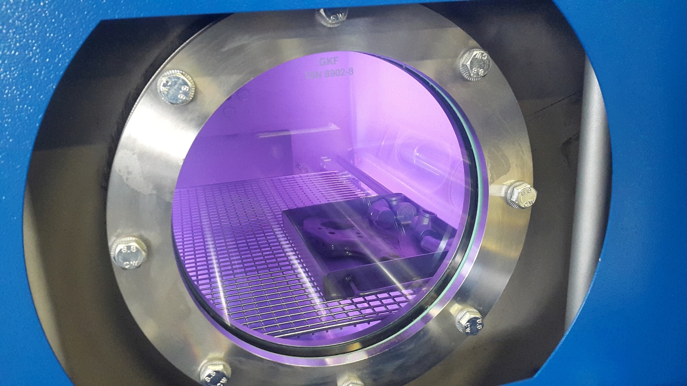 By integrating two cleaning processes in one system, such as wet-chemical and low-pressure plasma cleaning, quality, cost and cycle times can be optimized.