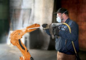 Robot cleaning time reduced with dry ice blasting