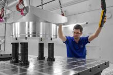 Minimize set-up times with AMF zero-point clamping technology: At MT-Technologies, the workpiece is clamped in just a few simple steps for five-sided machining.