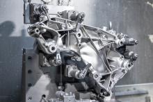 Flexible, fast and secure clamping of complex aluminium die-cast parts