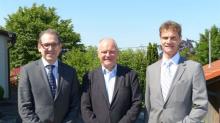 (Left to right): Karlheinz Wex, co-chairman of the executive board of Ceratizit SA, Horst Klenk, managing director of Klenk GmbH &amp; Co. KG and Thierry Wolter, member of the executive board of Ceratizit SA, at the contract signing.