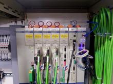 Flexium+ CNC system. Flexium+ CNC system.