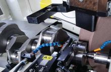 Crankshaft grinding with the NUMERIKA GH 1500 corundum grinding machine Crankshaft grinding with the NUMERIKA GH 1500 corundum grinding machine