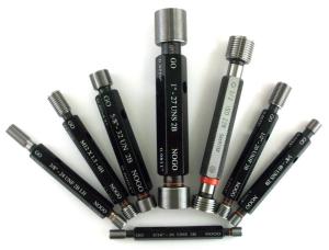 Thread Gages in Standard and Nonstandard Sizes