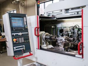 Forest City Gear adds form grinder to expand its capacity