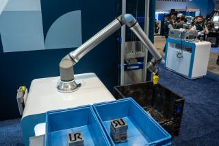 Universal Robots unveils UR8 Long: Engineered to tackle the most demanding and space-constrained automation tasks