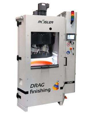 The compact, universally usable drag finisher R 4/700 SF is equipped with a carousel with four rotating spindles. Each spindle holds three work pieces. Separate rotary drives of carousel and spindles allow the individual, entirely independent adjustment of their rotary speeds. 