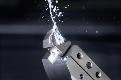 MaxiLock-N Turning Tool Holders MaxiLock-N Delivers Precision Targeted Coolant To Extend Tool Life