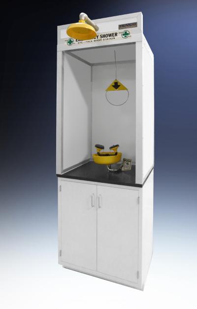 Safety Station Equipped With Pull Rod Activated Shower