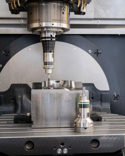 Radio Probe and Tool-Setting System Boosts Shop Floor Efficiency