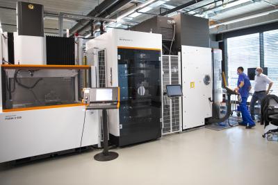 GR3 Graphite Machining Solution GR3 for Wet-Machining Graphite for Moldmakers