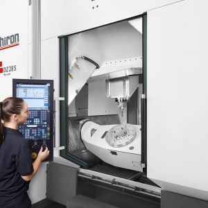 Twin-Spindle VMC for Large Component Machining