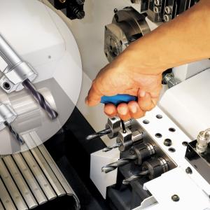 Hydraulic Chucks for Swiss-Type Lathes