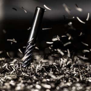 High-Performance End Mill Improves Chip Evacuation in Dynamic Milling Operations