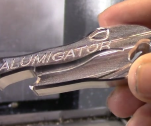 Schultz demonstrates Alumigator roughing and ramping endmill 