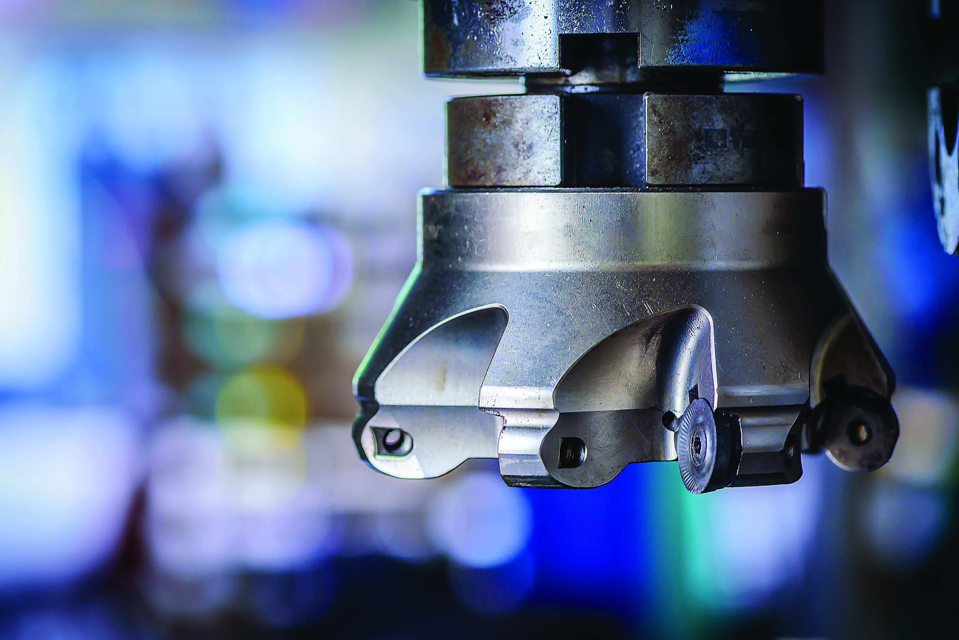 For cutters with indexable inserts, the rake angle is the inclination of an insert's cutting face.